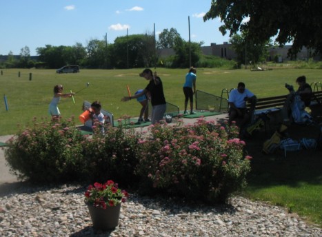 Junior golf Lessons Clinics Windsor Essex on