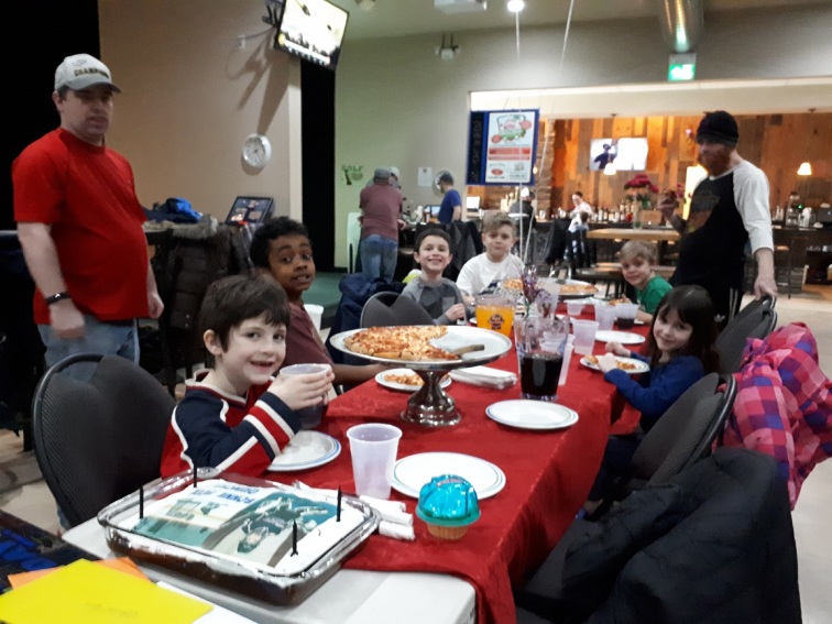 Birthday Party Places for Kinds Windsor Ontario Silver Tee Games and Sports (1)